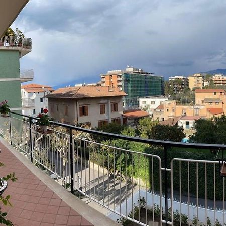 A Casa E' Mamma Apartment Sorrento Exterior photo